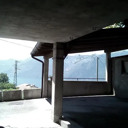 לינה וארוחת בוקר Campadello מארונה