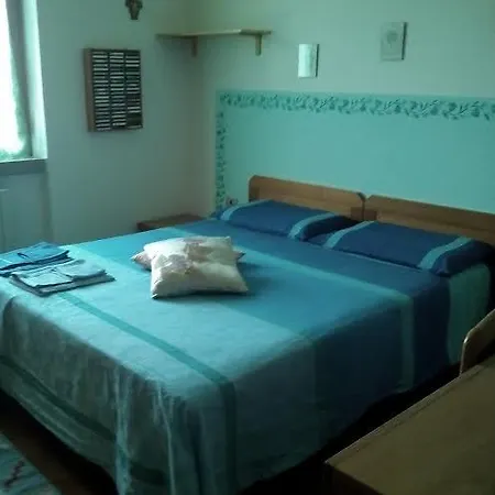 Campadello Bed & Breakfast *